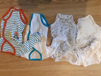 Lot de 4 bodies orchestra