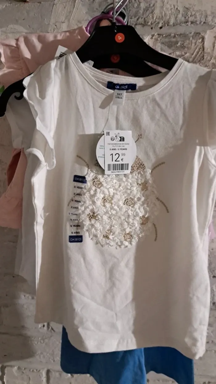 Tte shirt neuf 5ans