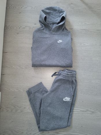 Ensemble jogging nike