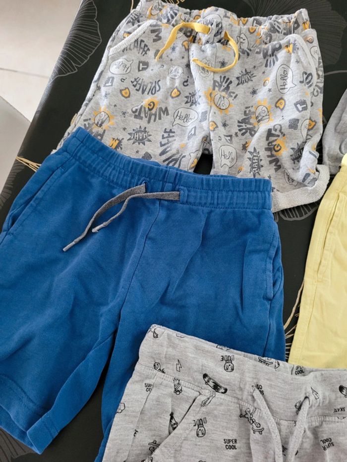 Lot de shorts 5 ans - photo numéro 2