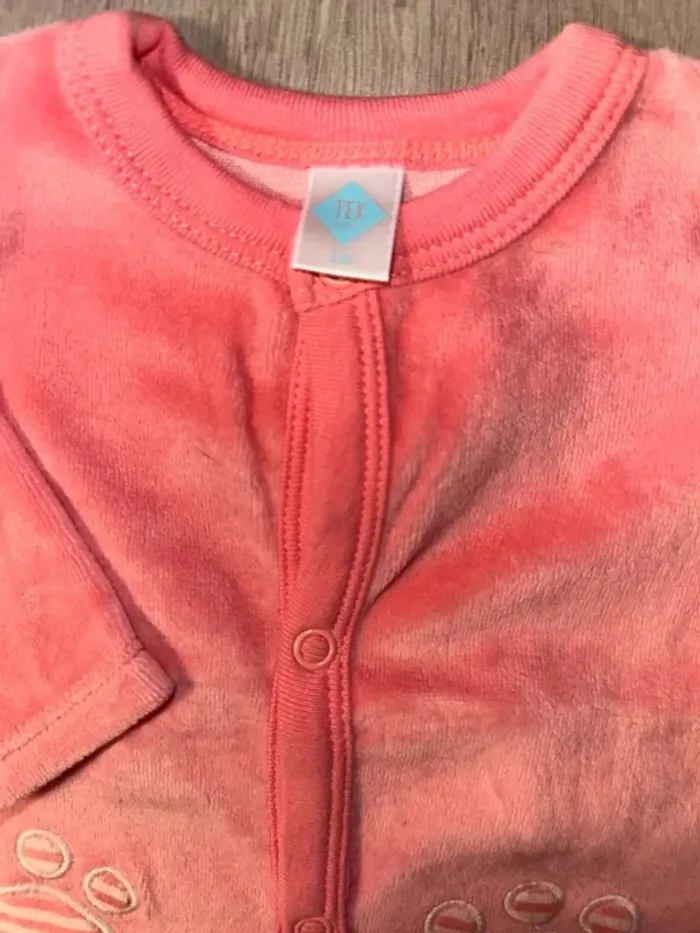 Pyjama en velour neuf - photo numéro 3