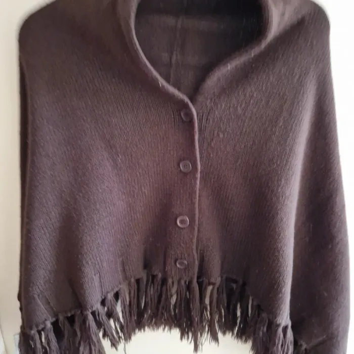 Poncho a frange marron - photo numéro 2