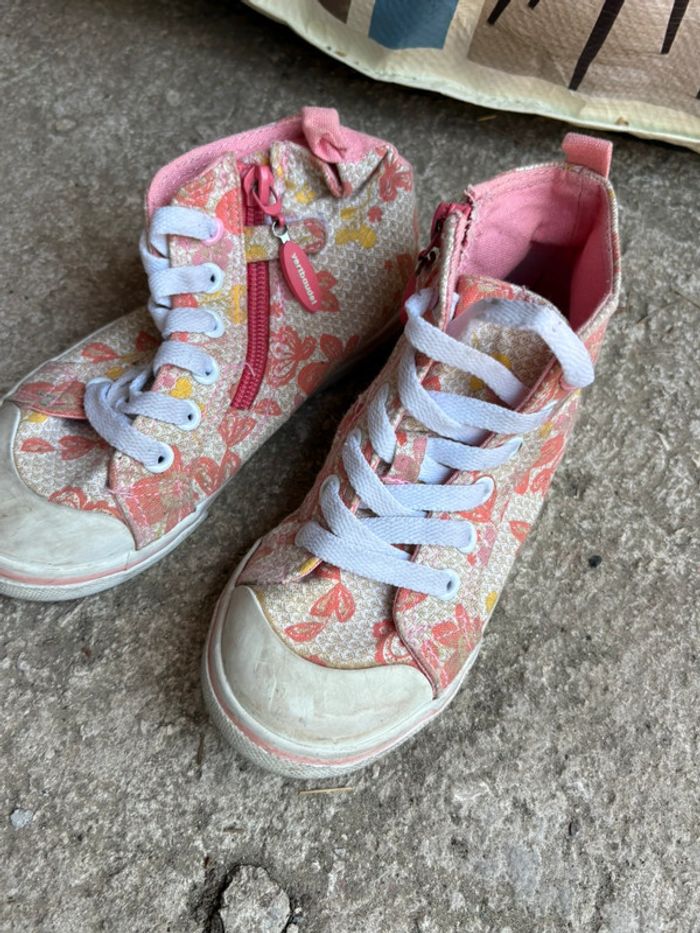 Chaussures fille taille 29 - photo numéro 2