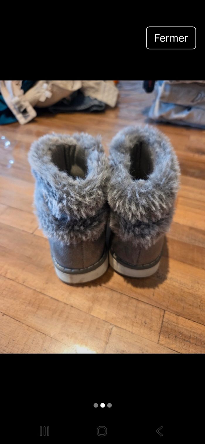 Boots fourrure chicco taille 23 - photo numéro 2
