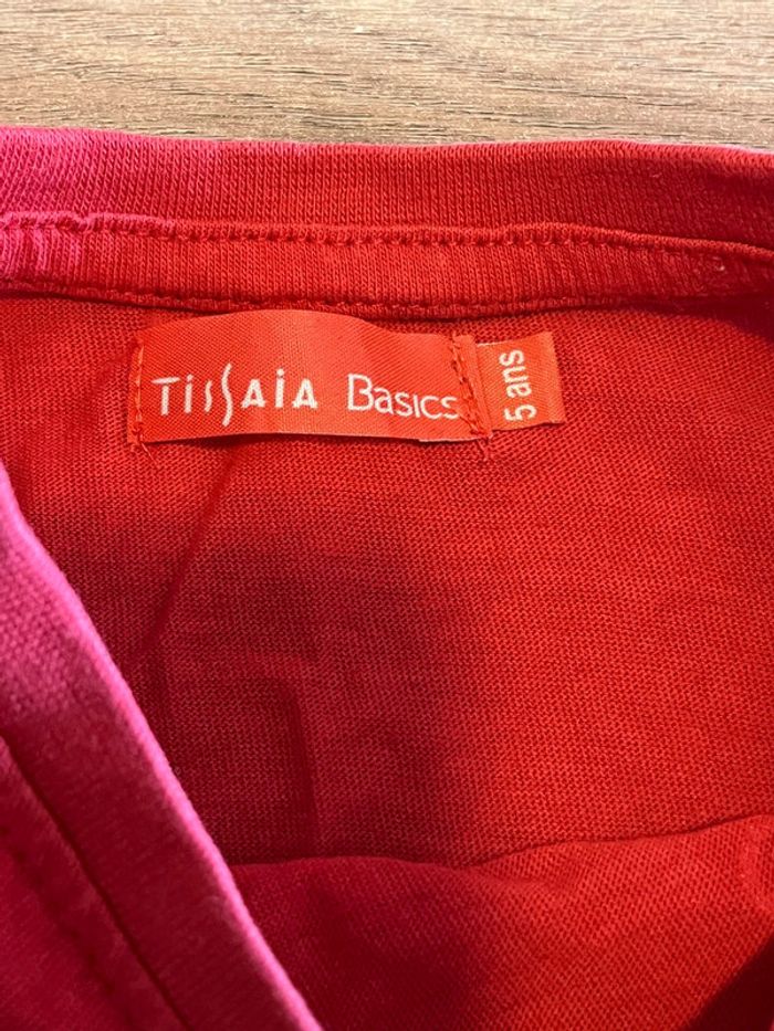 Je vend un tee shirt garcon taille 5 ans très bon état - photo numéro 3