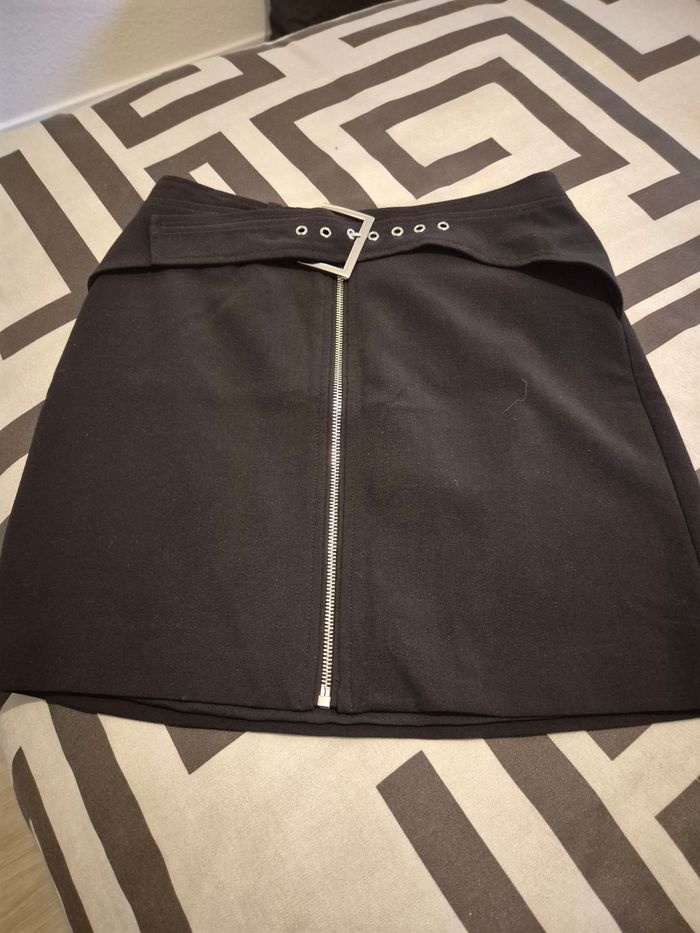 Jupe .. Tres bonne état..