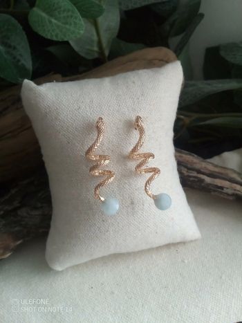 Boucles d'oreilles serpents et pierres aigue marine naturelles