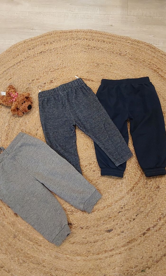 Lot de vêtements garçons 18 mois 86 cm 7 pièces pantalons, veste polaire ,chemises,sweat - photo numéro 3