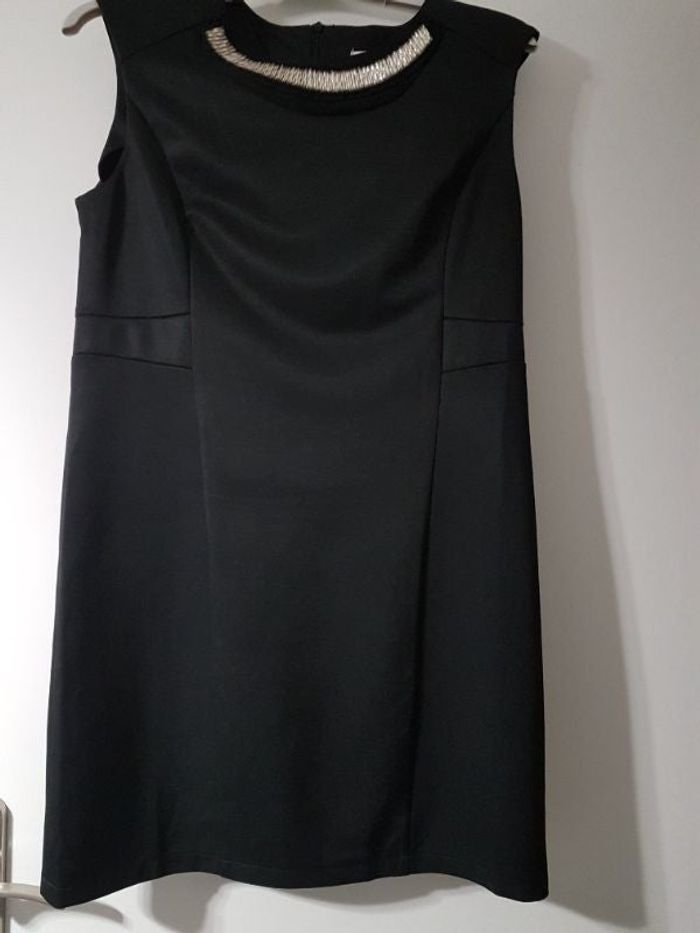 Robe col arrondi