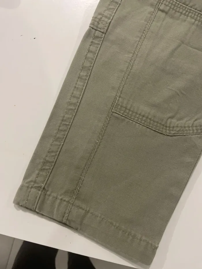 👖 Jean bébé kaki Odoie – 18 mois (neuf) - photo numéro 4