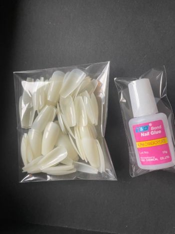 Faux ongles beige + 10g de colle