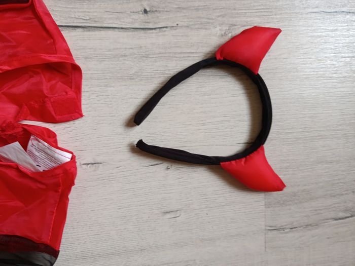 Déguisement diablesse taille 4/6 ans - photo numéro 4