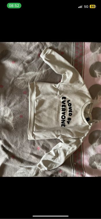 Pull avec écriture