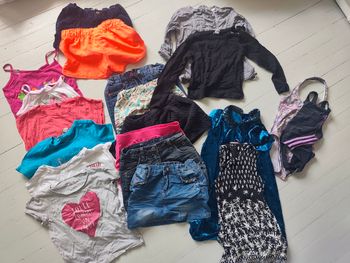 Lot vêtements 6 ans