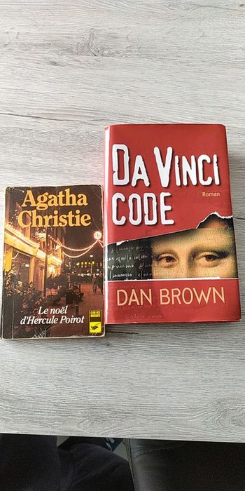 Livre da Vinci code + Agatha Christie
