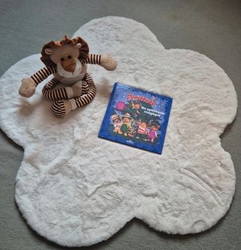 Livre enfant "Un spectacle magique" de Monchhichi