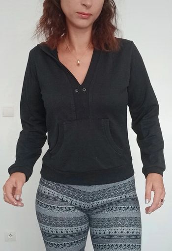 Sweat a capuche noir basique taille 38