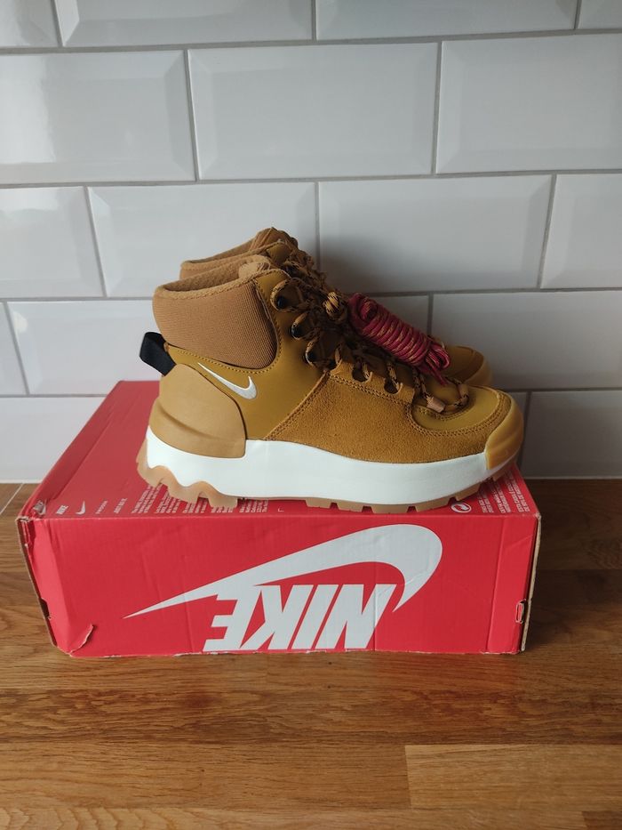 Chaussures Nike city classic boot T 37.5 - photo numéro 4