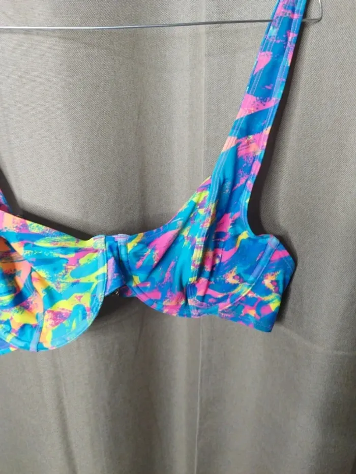 Haut de maillot de bain - photo numéro 2