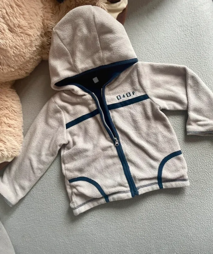 Gilet polaire zippé à capuche - 23 mois - photo numéro 2