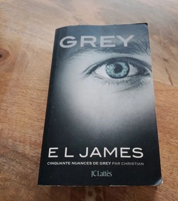 Livre GREY (50 nuances de grey)