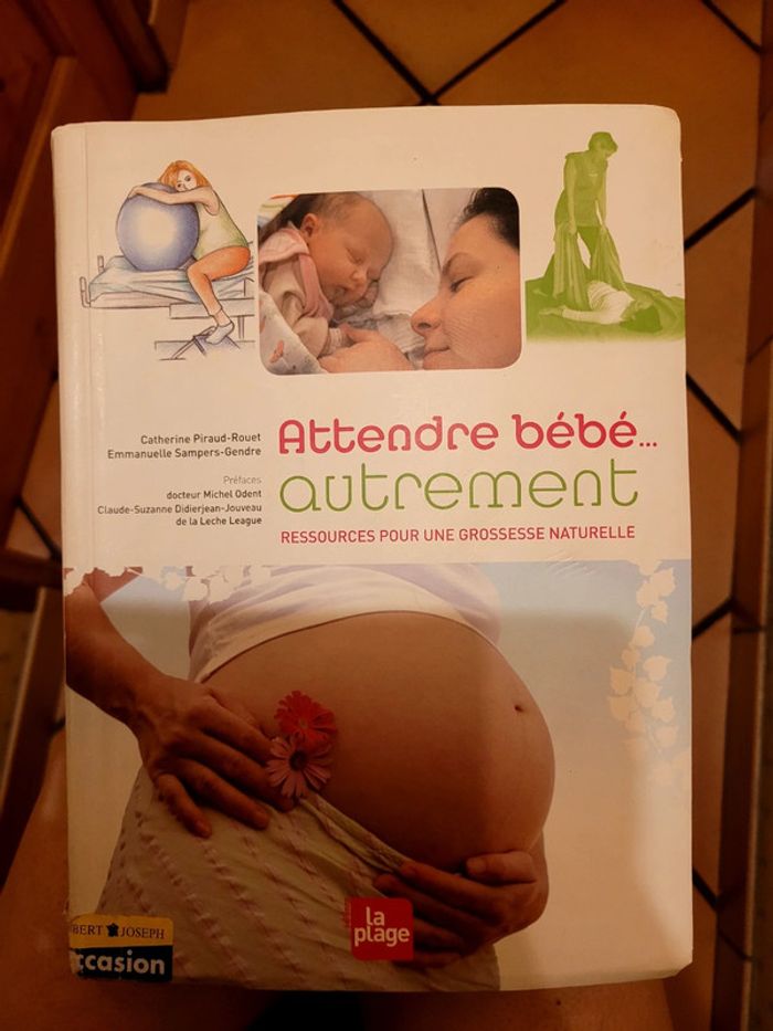 Livre attendre bébé autrement tbe