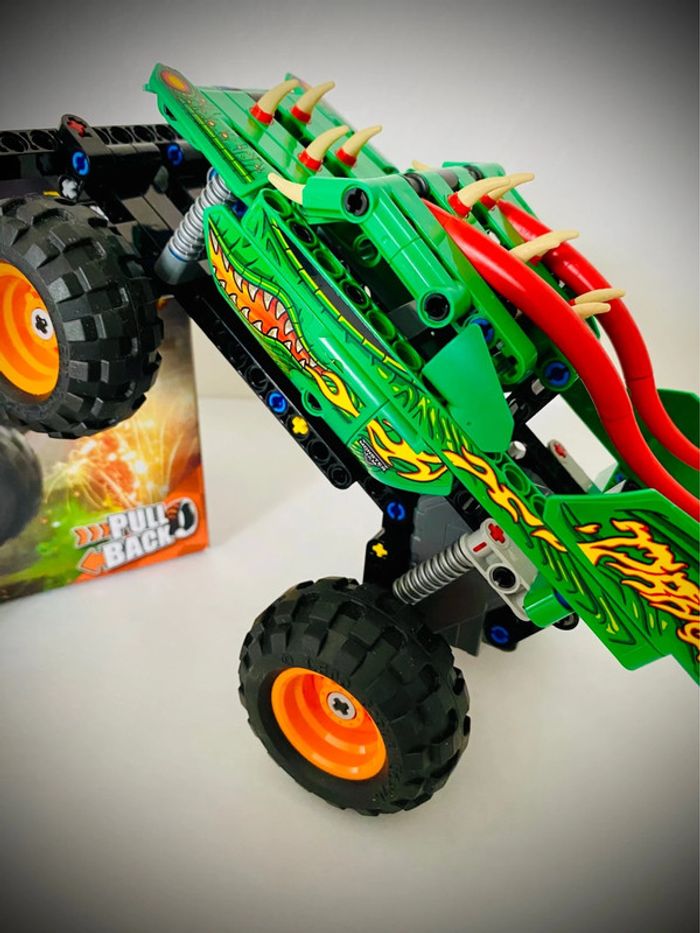 LEGO Technic 42149 - Monster Jam Dragon - Complet avec boîte et Notice - Set 2 en 1 a Retrofriction - photo numéro 8