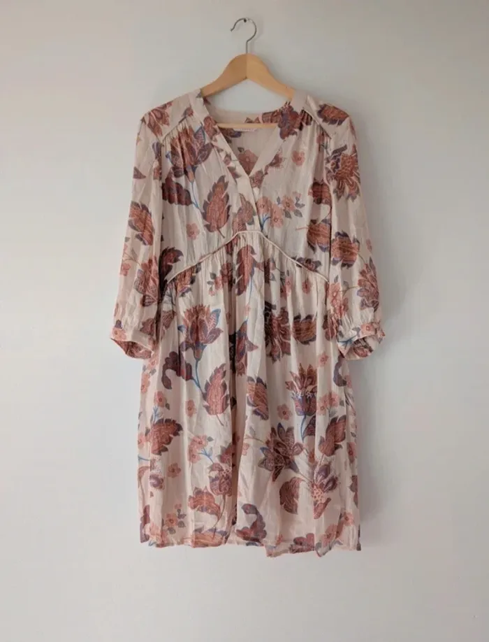 Robe estivale crème à fleur rose coupe empire style romantique camaïeu taille 36 - photo numéro 6