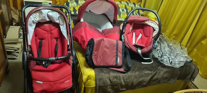 Poussette trio streety