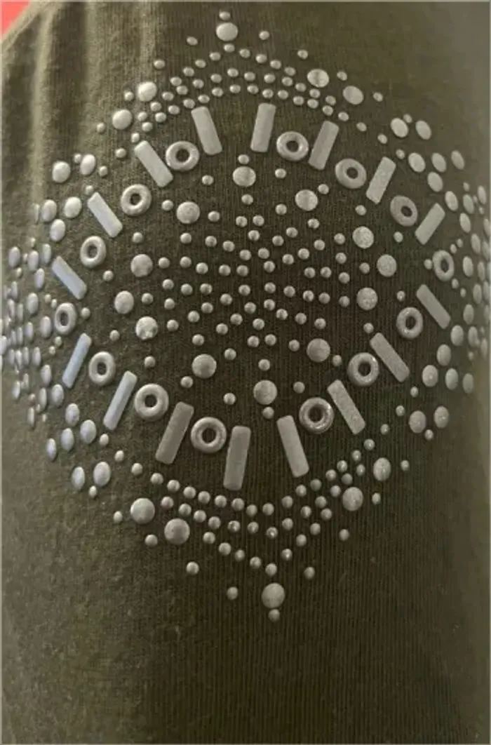 Blouse manches courtes kaki épaules avec détails métalliques Jennyfer - photo numéro 3