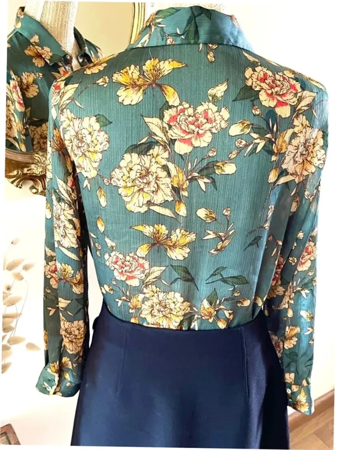 Sublime blouse chemise manche longue à boutonnage fluide motif floral Zara - photo numéro 7