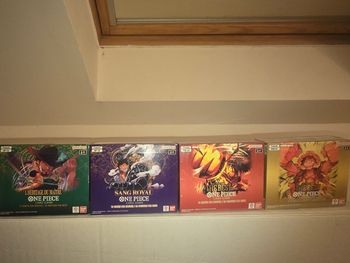 4 displays One piece