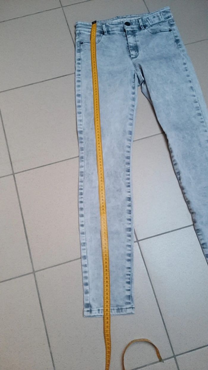 Jean marccain taille 36 - photo numéro 2