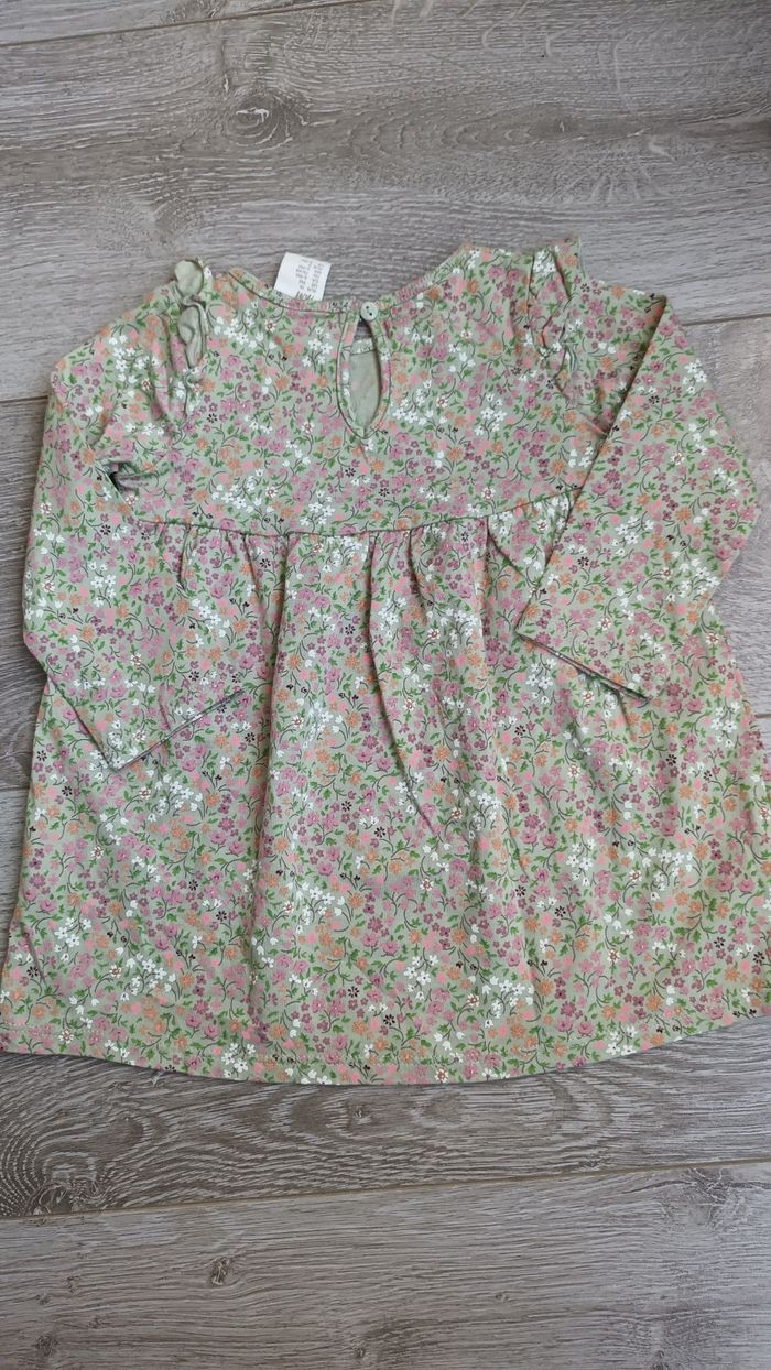 Robe  9 mois - photo numéro 3