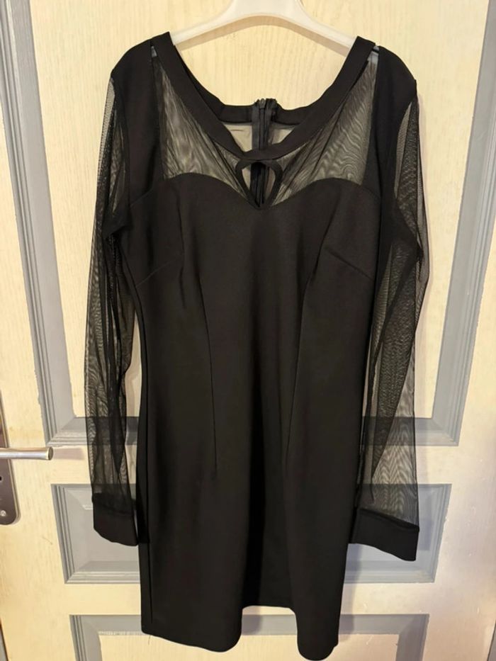 Robe noir