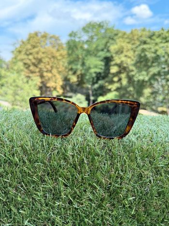 Lunette de soleil femme