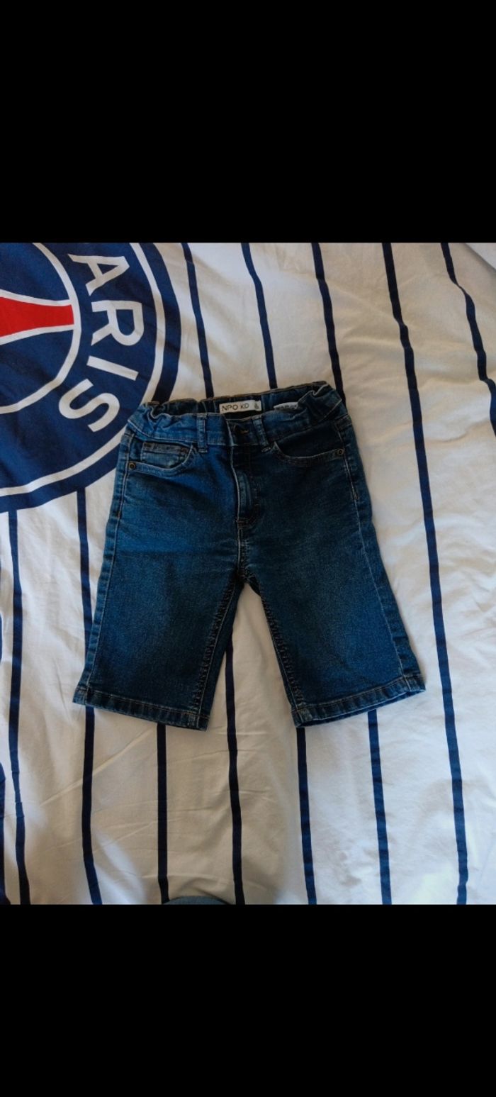 Bermuda jean, 8 ans