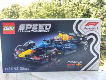 Lego voiture F1 oracle red bull racing