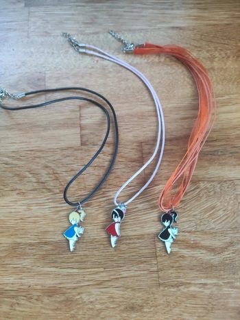 3 colliers en métal petite fille