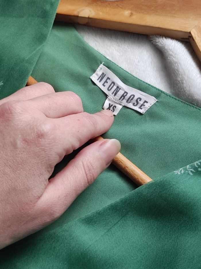 Robe d'été courte verte XS - photo numéro 4