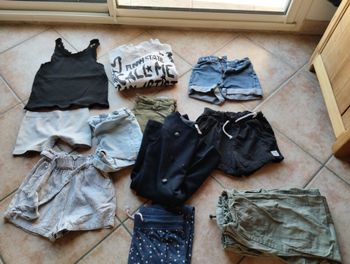lot de 11 articles fille  9 ans et 9/10 ans
