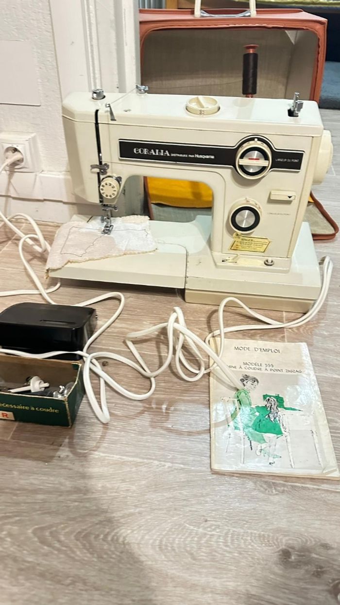 Machine à coudre husqvarna - photo numéro 2