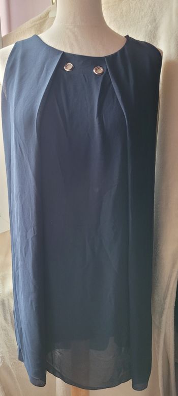 Robe sans manches 