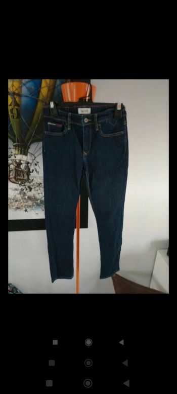 Jean 
Tommy Hilfiger
 12 ans