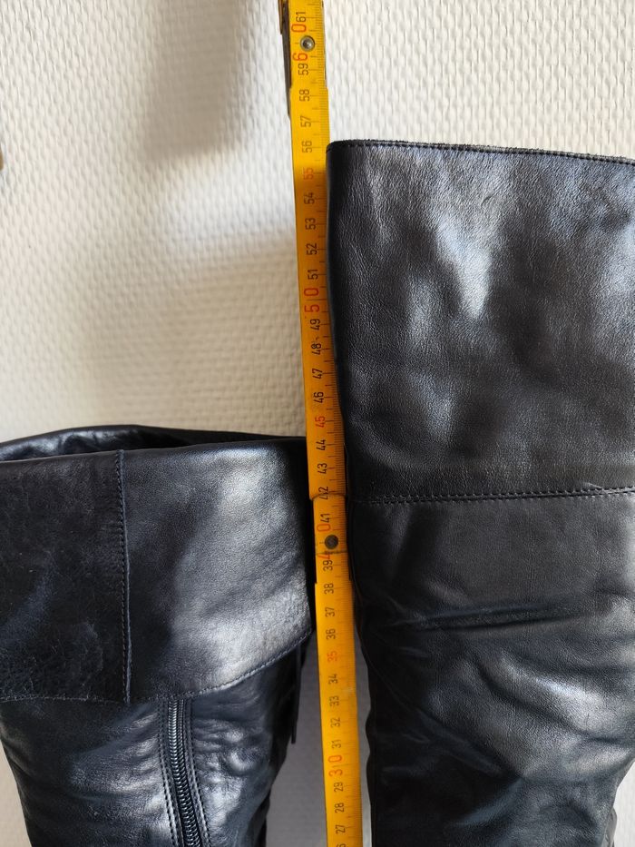 Bottes hautes cavalier ou cuissardes pointure 39 en cuir noir talon 7.5cm - photo numéro 5