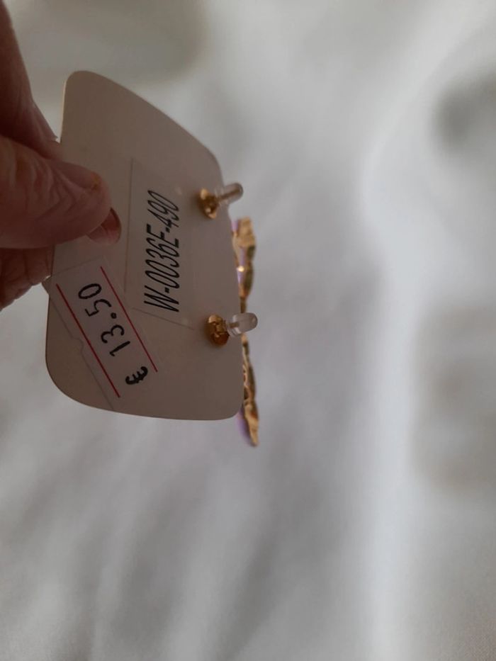 Boucles d oreilles lilas et doré neuve avec étiquette 🏷 - photo numéro 2