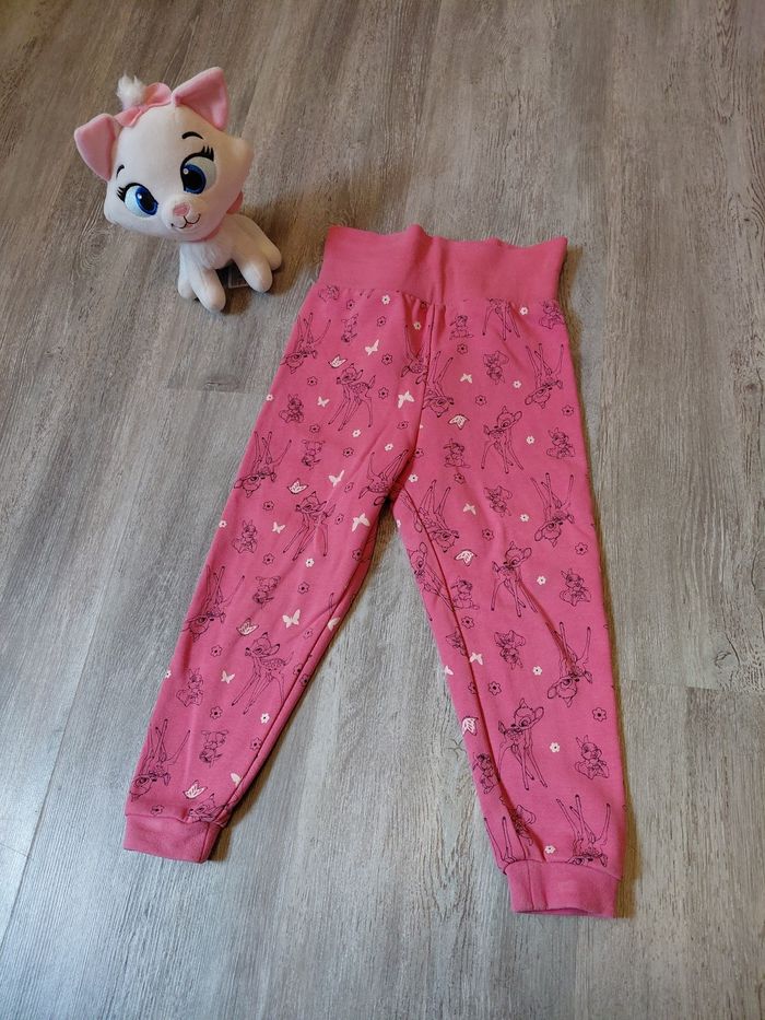 Pantalon type jogging