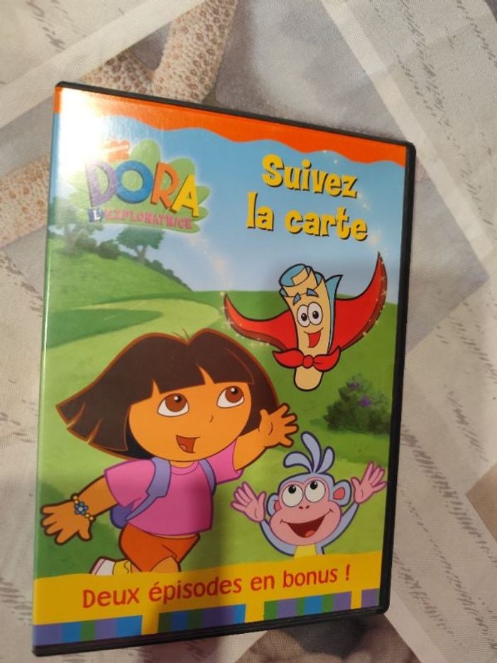 Dora L exploratrice. Suivez la carte