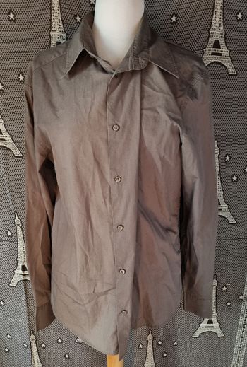Chemise uni à manches longues taille L