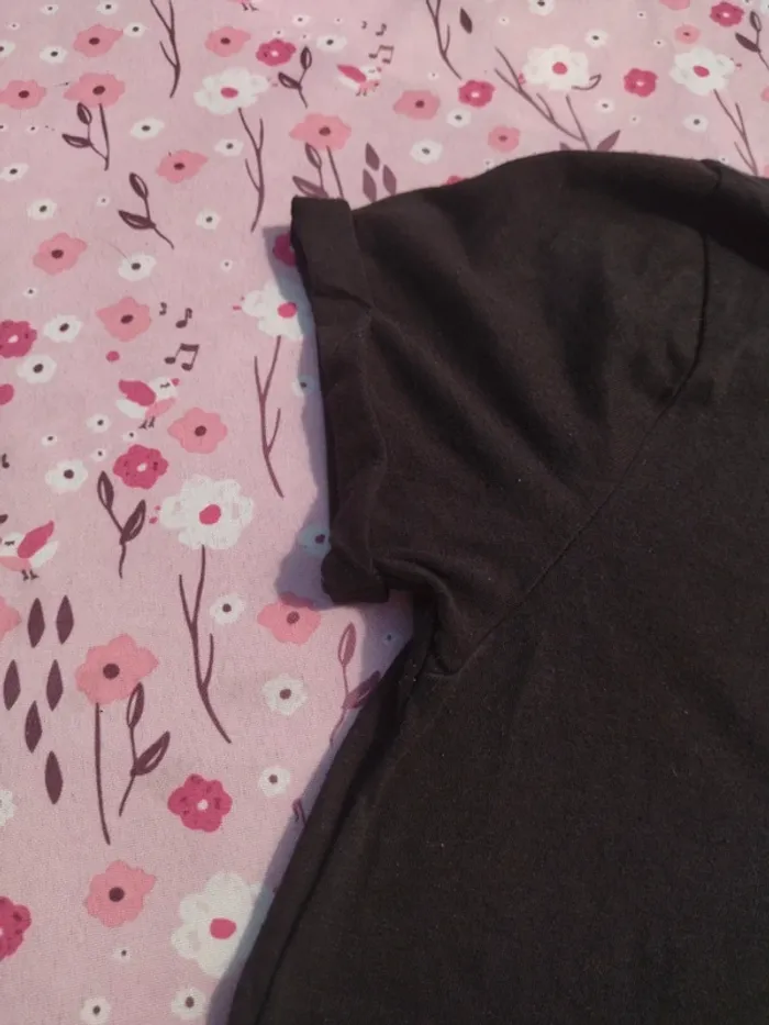 Tee-shirt Hollister XS noir et blanc - photo numéro 5